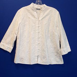 Breckenridge Embroidered White 3/4 sleeve shirt